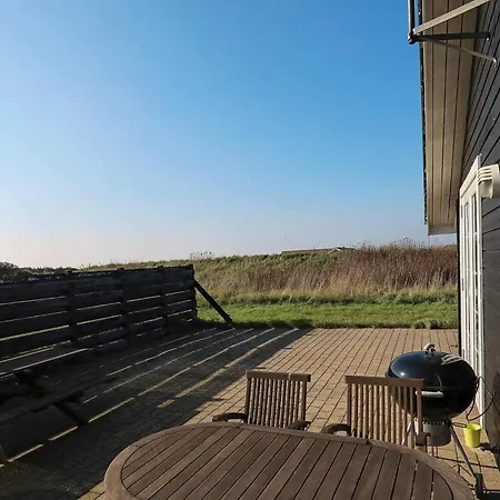 Modern Oasis In Scenic Lokken-by Traum Løkken